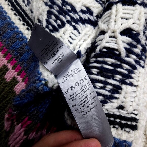 Women's Multicolor Graphic Sweater - Picture 13 of 14